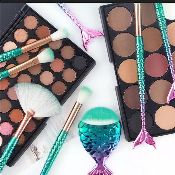 11 piece mermaid tail make up brush set - Picture 3 of 7